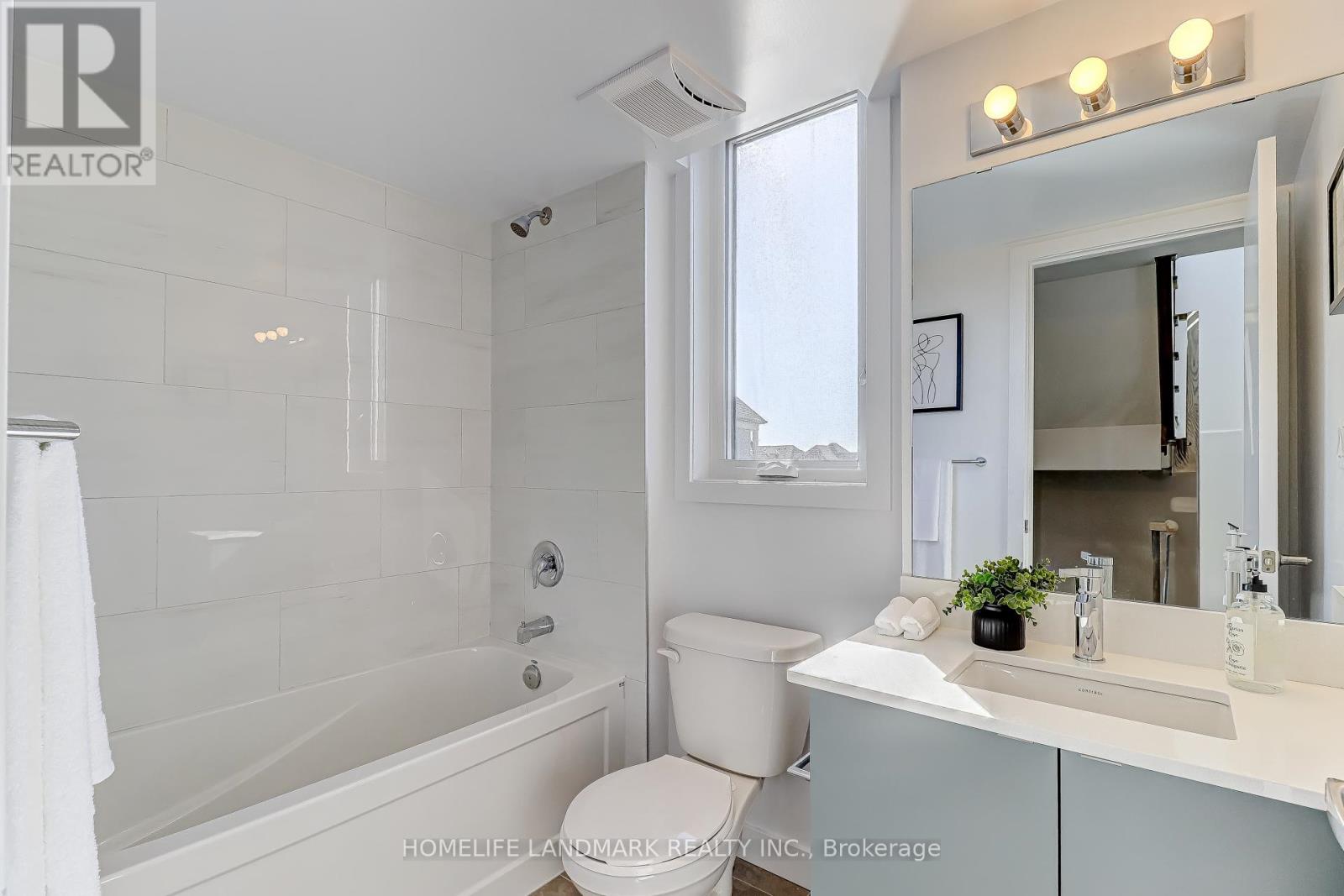 77 Jefferson Side Road, Richmond Hill, Ontario  L4E 1M1 - Photo 20 - N12856126