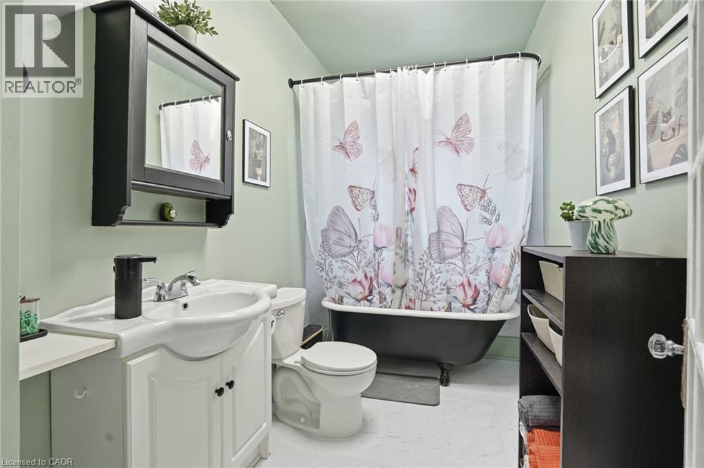 63 Woodland Avenue, St. Catharines, Ontario  L2R 5A4 - Photo 23 - 40806128