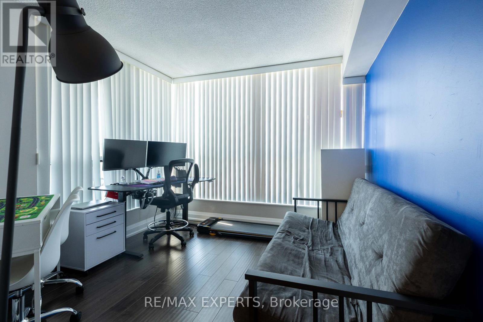 1708 - 3 Rowntree Road, Toronto, Ontario  M9V 5G8 - Photo 12 - W12856000