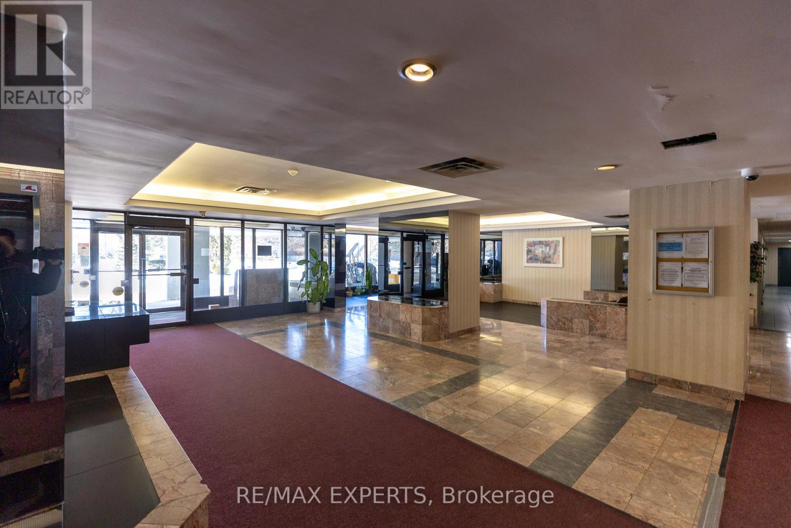 1708 - 3 Rowntree Road, Toronto, Ontario  M9V 5G8 - Photo 18 - W12856000