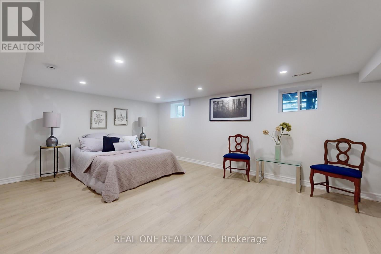 32 Shortt Street, Toronto, Ontario  M6E 3X8 - Photo 10 - W12856046