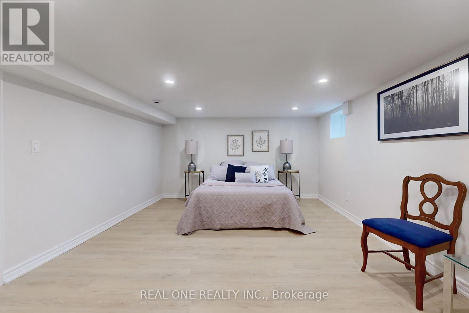 32 Shortt Street, Toronto, Ontario  M6E 3X8 - Photo 11 - W12856046