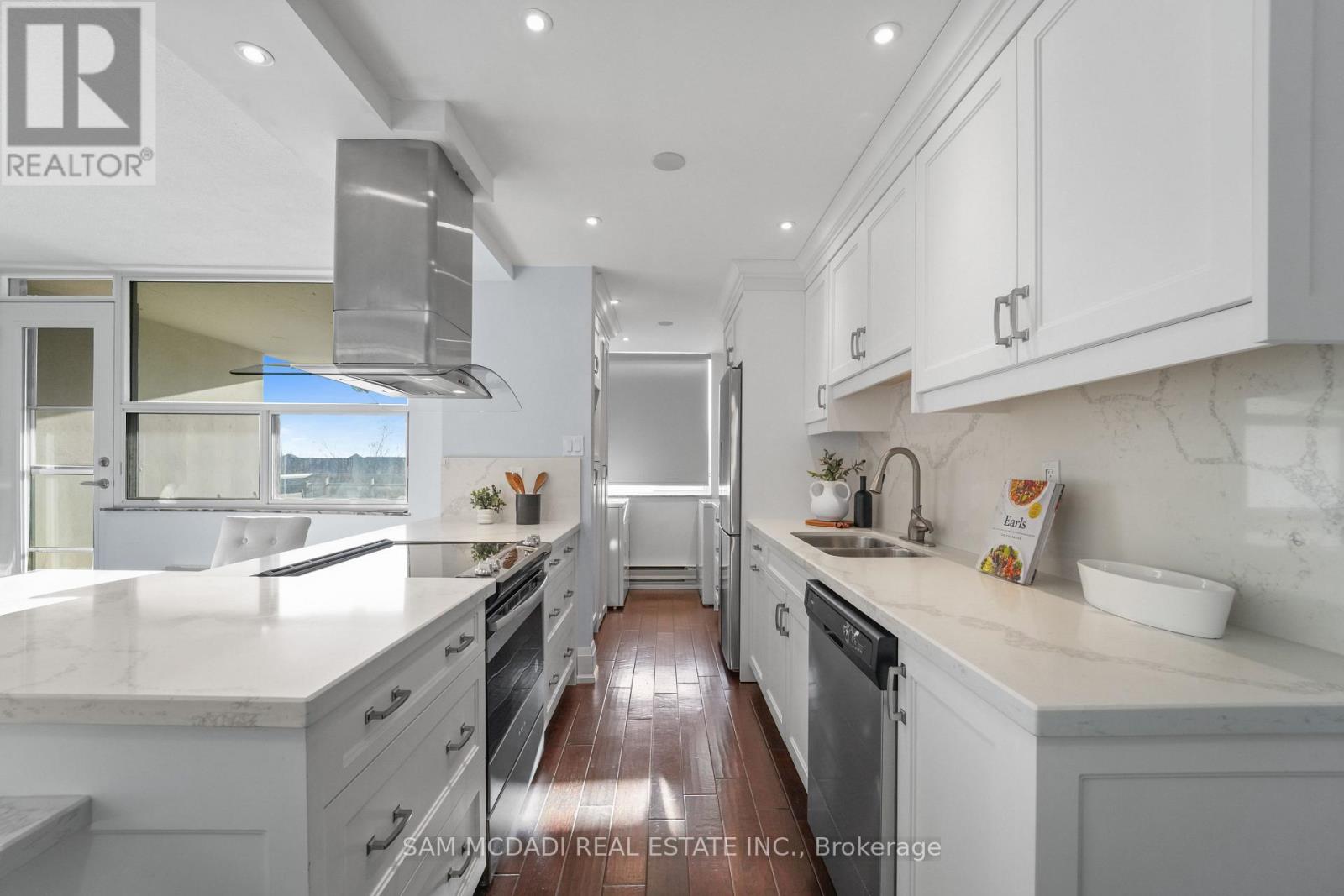 409 - 966 Inverhouse Drive, Mississauga (Clarkson), Ontario  L5J 4B6 - Photo 10 - W12856062