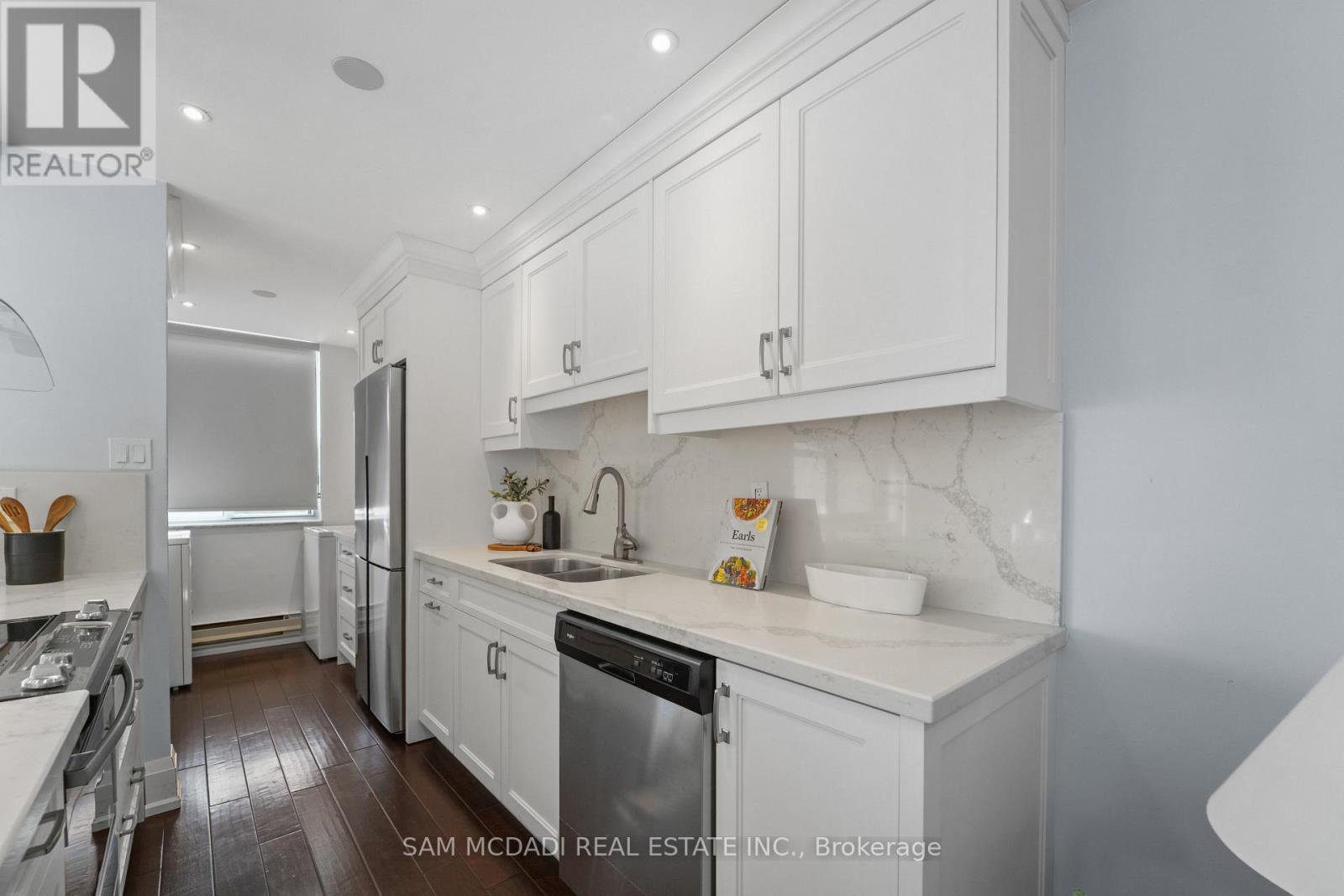 409 - 966 Inverhouse Drive, Mississauga (Clarkson), Ontario  L5J 4B6 - Photo 11 - W12856062