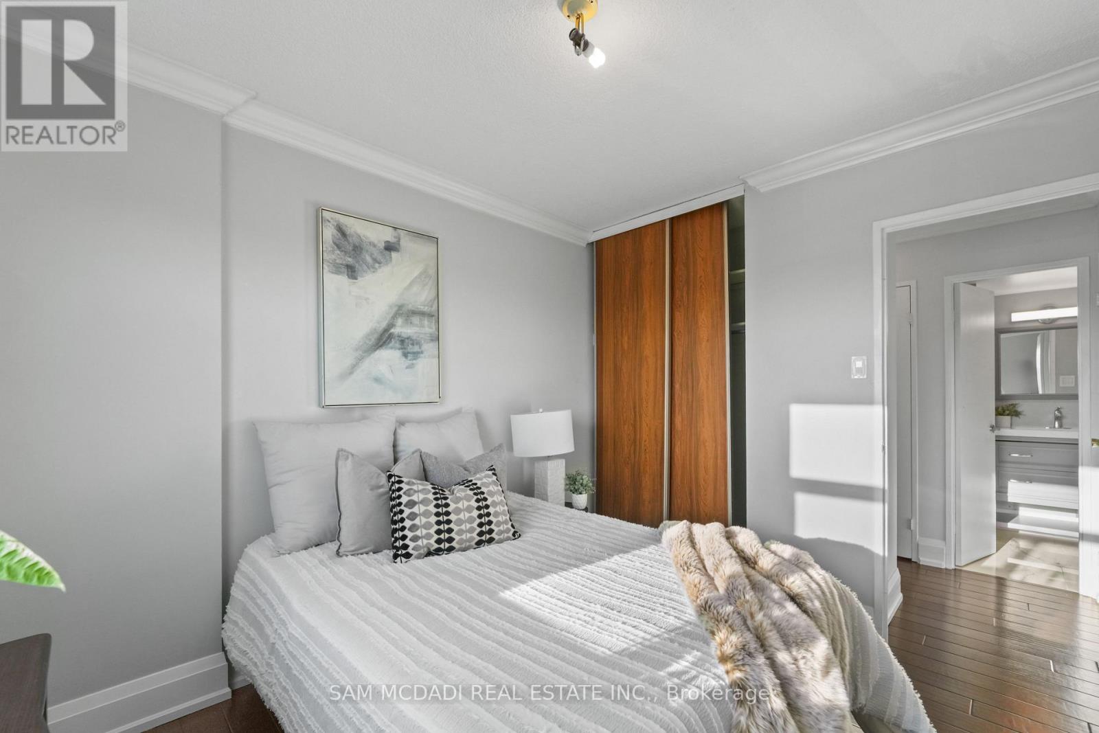 409 - 966 Inverhouse Drive, Mississauga (Clarkson), Ontario  L5J 4B6 - Photo 25 - W12856062