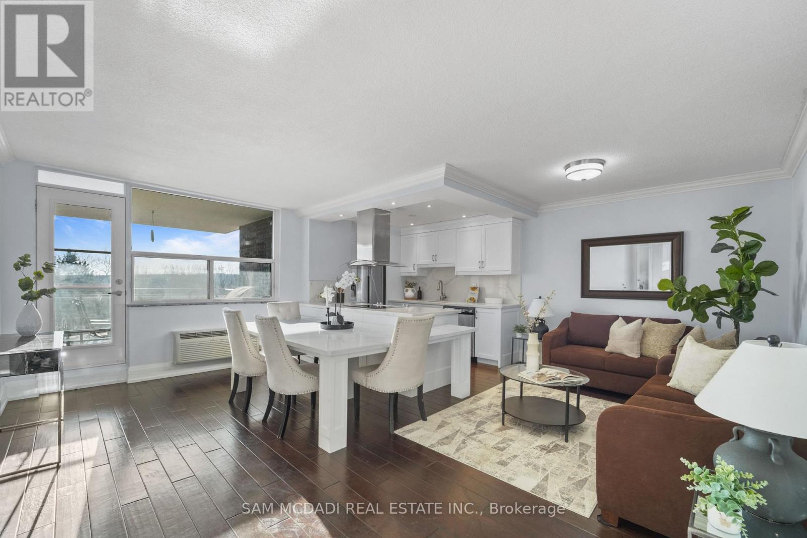 409 - 966 Inverhouse Drive, Mississauga (Clarkson), Ontario  L5J 4B6 - Photo 4 - W12856062