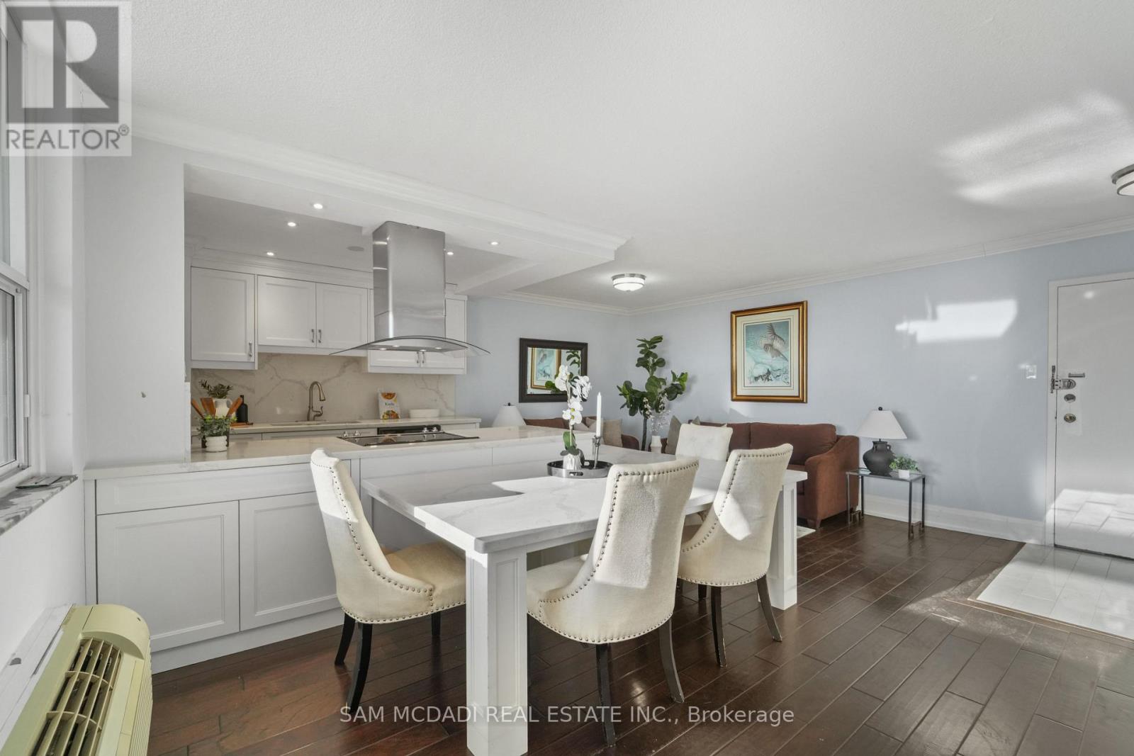 409 - 966 Inverhouse Drive, Mississauga (Clarkson), Ontario  L5J 4B6 - Photo 8 - W12856062