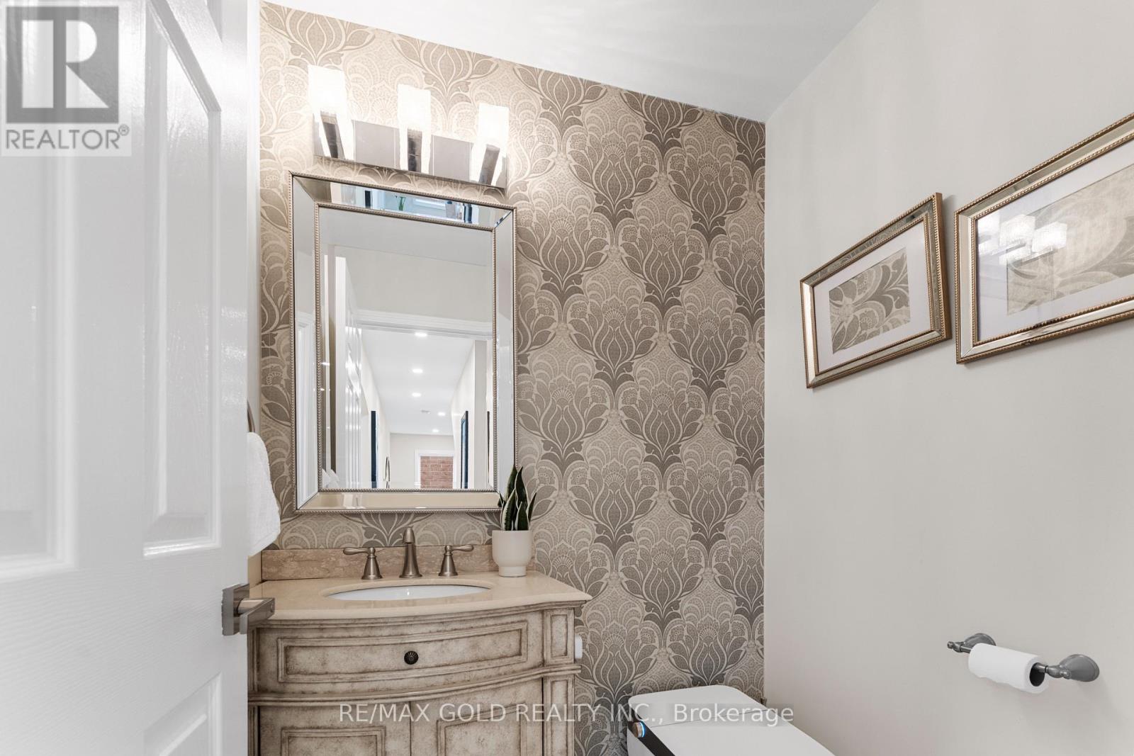 3963 Deepwood Heights, Mississauga, Ontario  L5M 6L9 - Photo 15 - W12856086