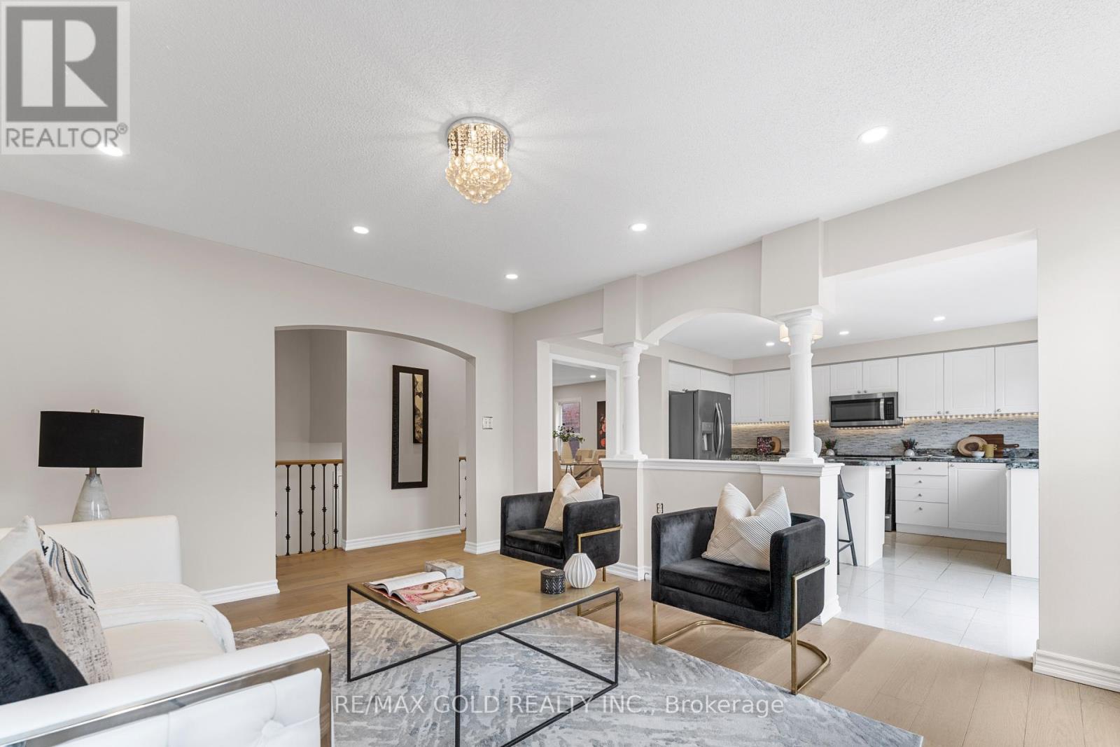 3963 Deepwood Heights, Mississauga, Ontario  L5M 6L9 - Photo 17 - W12856086