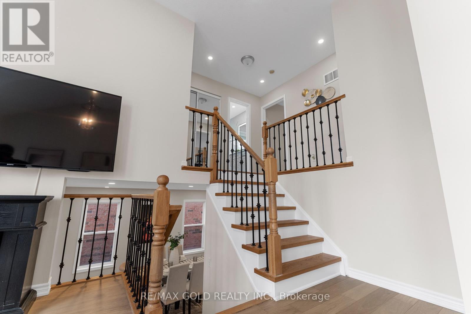 3963 Deepwood Heights, Mississauga, Ontario  L5M 6L9 - Photo 25 - W12856086