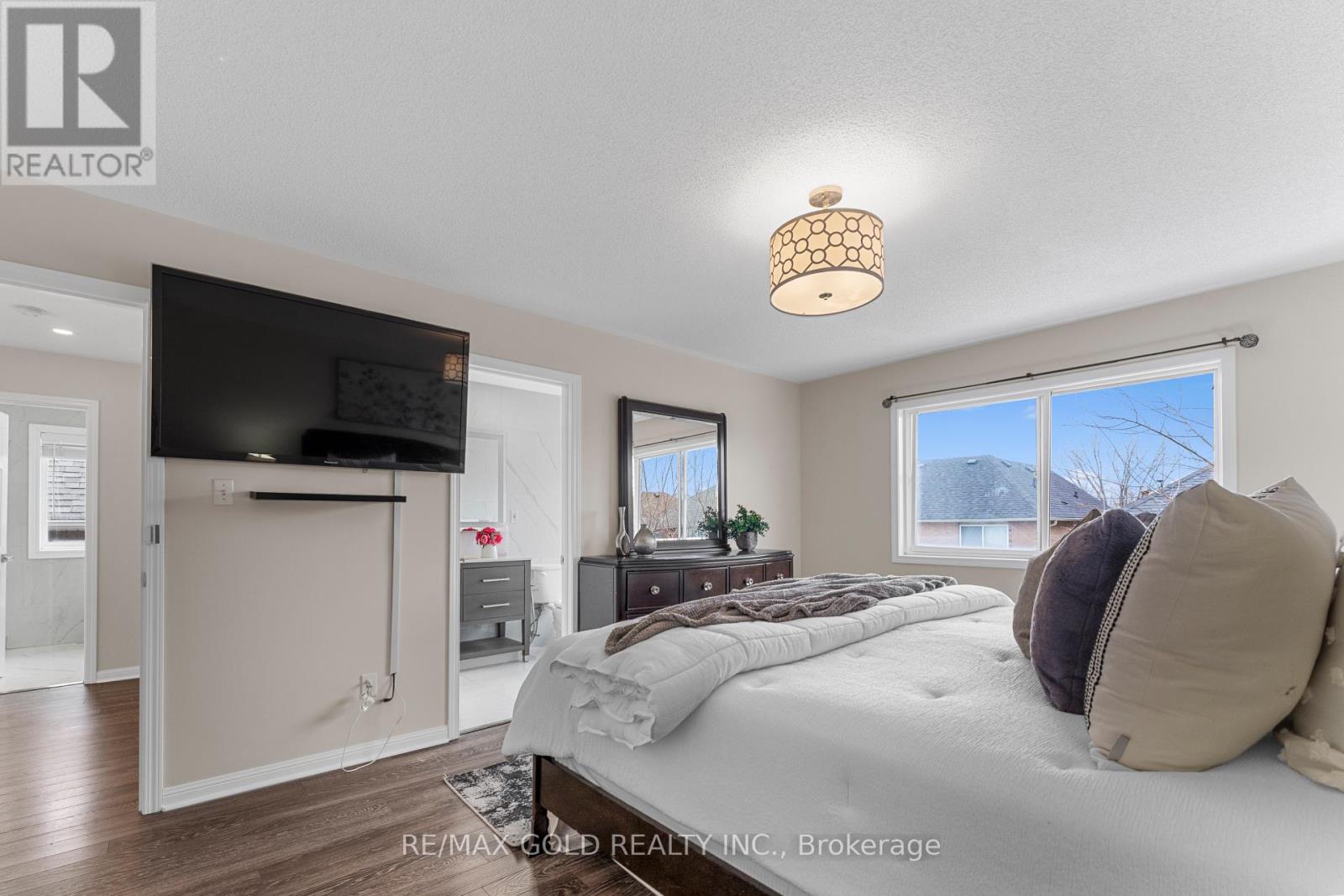 3963 Deepwood Heights, Mississauga, Ontario  L5M 6L9 - Photo 37 - W12856086