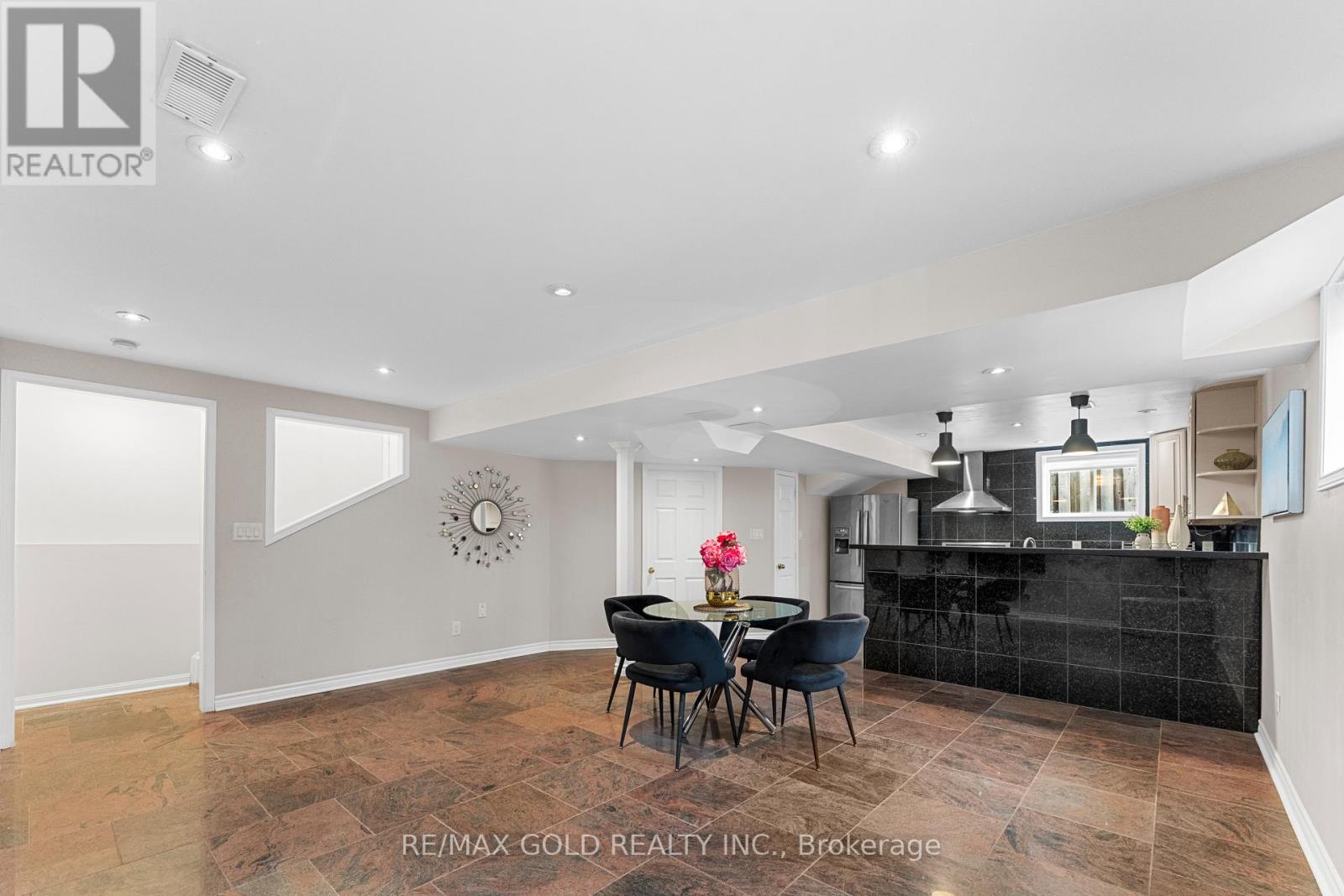 3963 Deepwood Heights, Mississauga, Ontario  L5M 6L9 - Photo 43 - W12856086