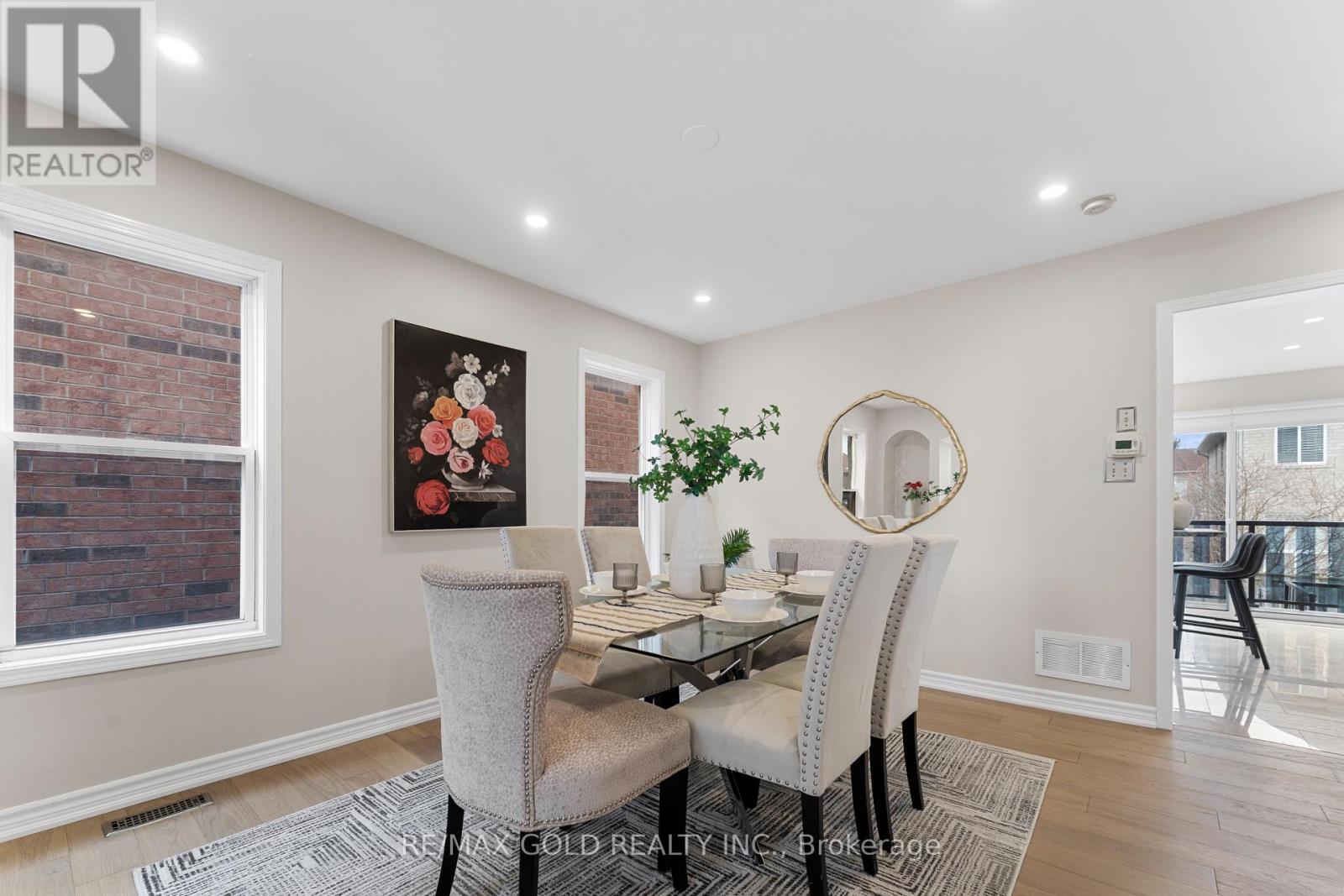 3963 Deepwood Heights, Mississauga, Ontario  L5M 6L9 - Photo 5 - W12856086