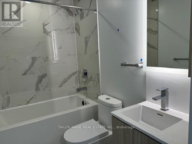 811 - 251 Masonry Way, Mississauga, Ontario  L5H 0B2 - Photo 16 - W12856098