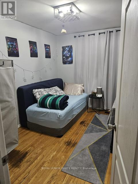 Upper Level - 43 Edgebrook Crescent, Brampton, Ontario  L6T 1Y6 - Photo 11 - W12856130