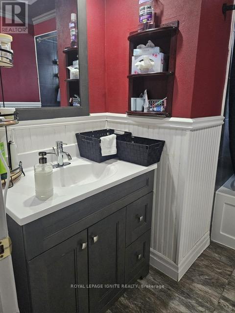 Upper Level - 43 Edgebrook Crescent, Brampton, Ontario  L6T 1Y6 - Photo 17 - W12856130