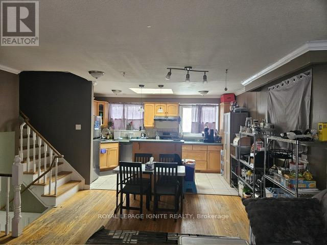 Upper Level - 43 Edgebrook Crescent, Brampton, Ontario  L6T 1Y6 - Photo 7 - W12856130