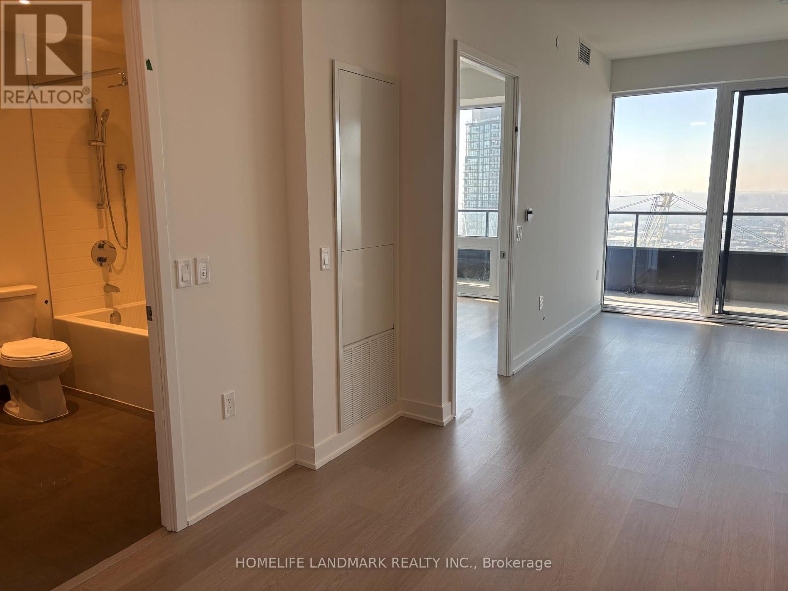 3912 - 448 Burnhamthorpe Road, Mississauga, Ontario  L5B 0R4 - Photo 24 - W12856134