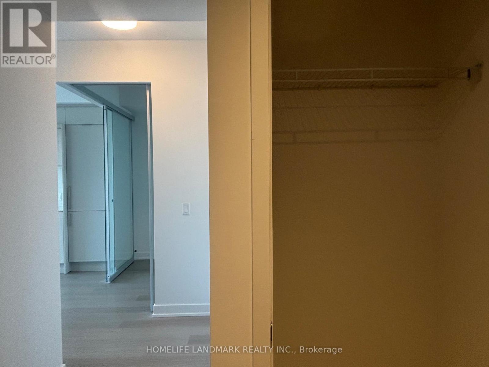 3912 - 448 Burnhamthorpe Road, Mississauga, Ontario  L5B 0R4 - Photo 3 - W12856134