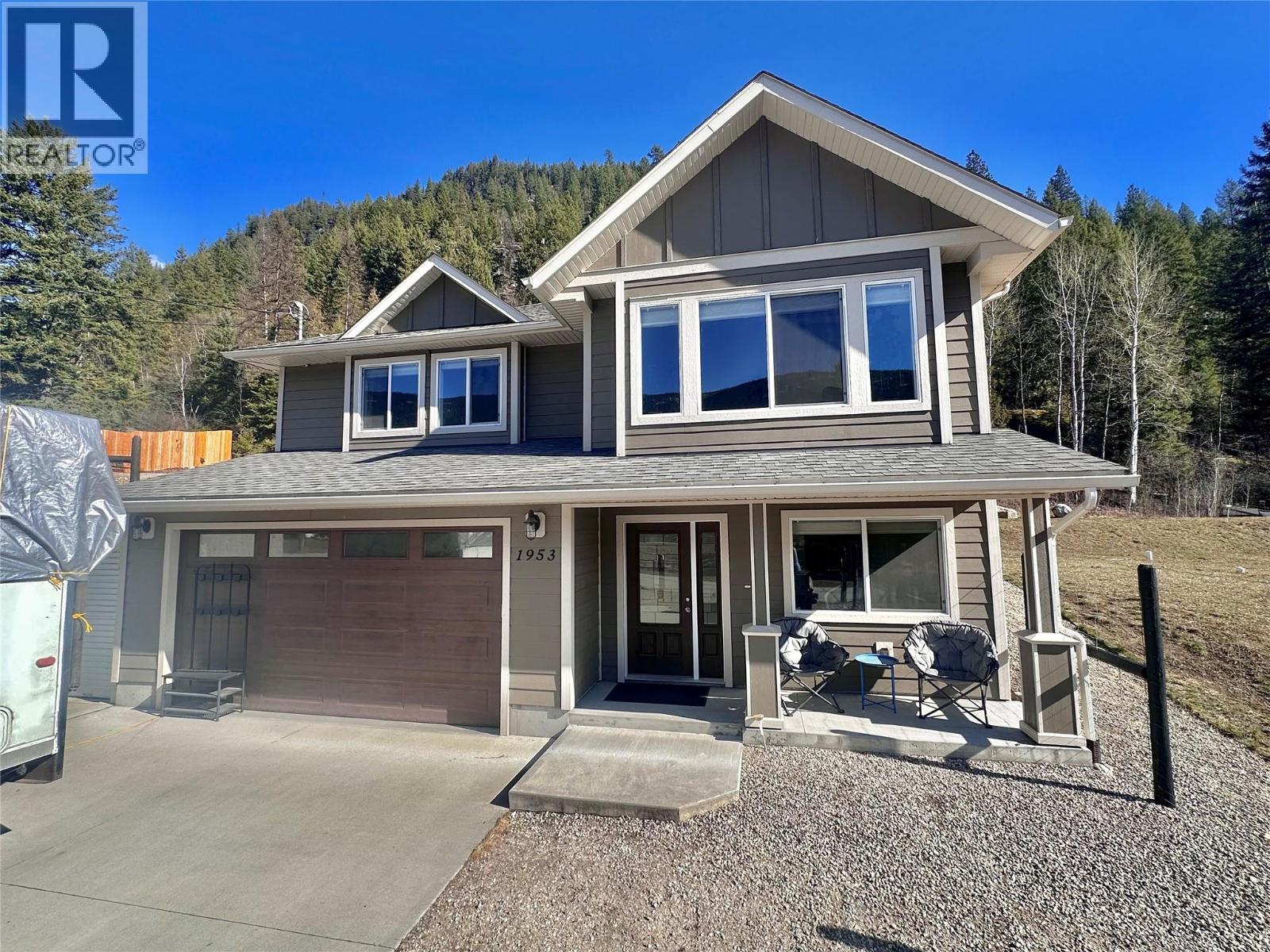 1953 SANDY Road, Castlegar, British Columbia