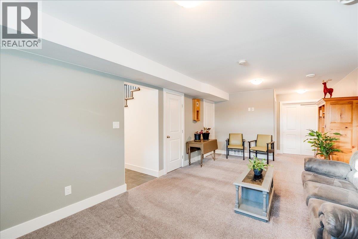 1953 Sandy Road, Castlegar, British Columbia  V1N 4T1 - Photo 47 - 10370285