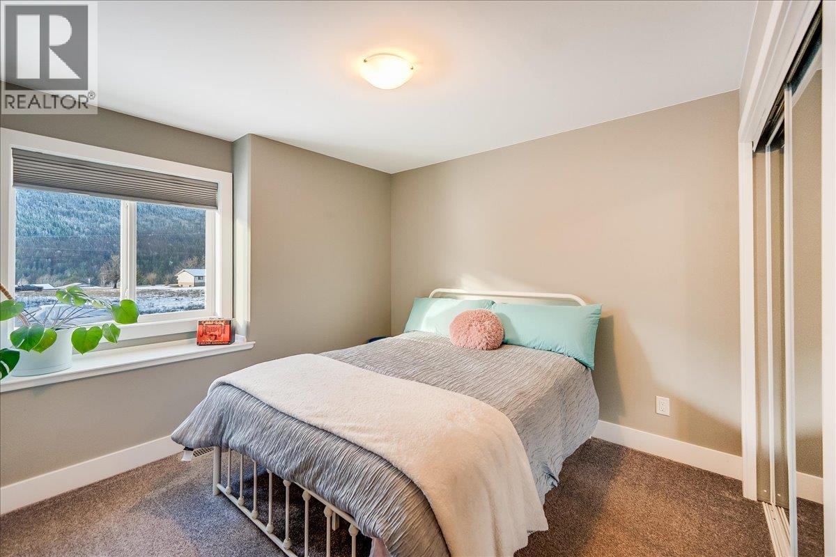 1953 Sandy Road, Castlegar, British Columbia  V1N 4T1 - Photo 36 - 10370285