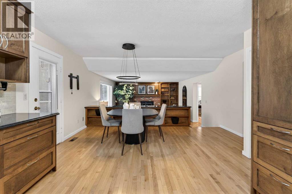 315 Woodhaven Place Sw, Calgary, Alberta  T2W 5P4 - Photo 14 - A2289181