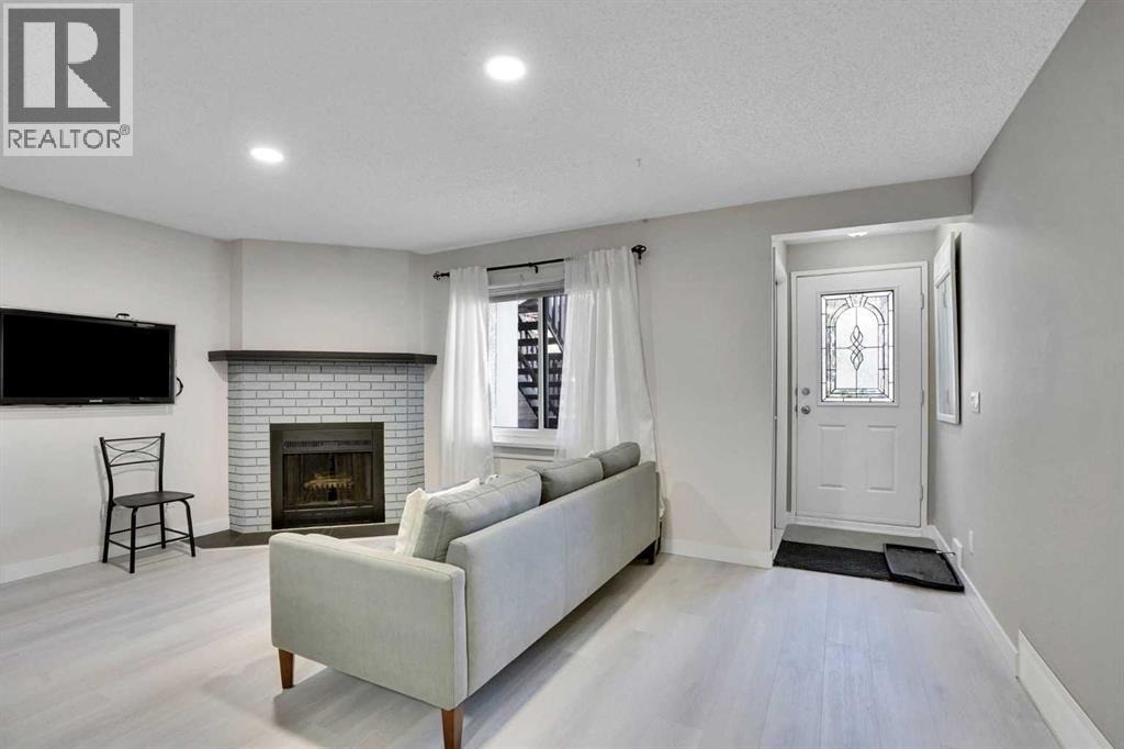 141 Cedar Springs Gardens Sw, Calgary, Alberta  T2W 5J9 - Photo 7 - A2289426