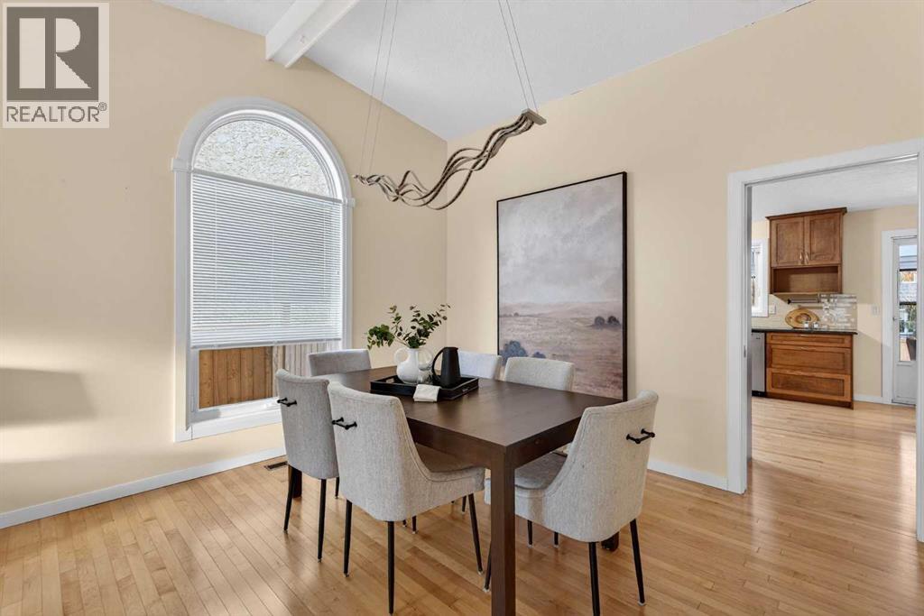 315 Woodhaven Place Sw, Calgary, Alberta  T2W 5P4 - Photo 7 - A2289181