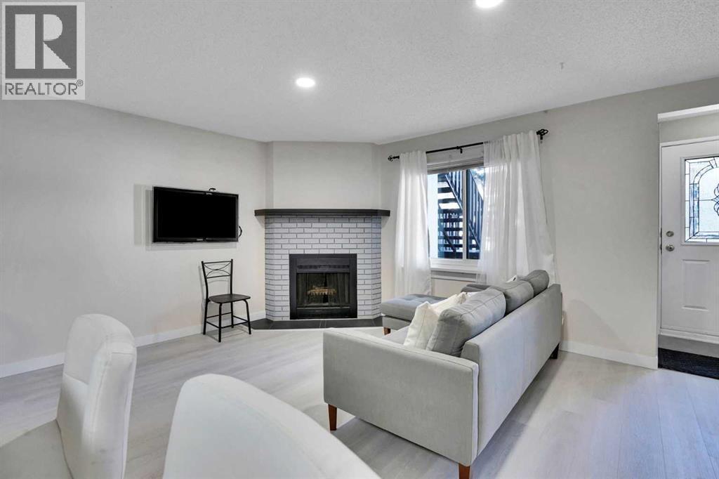 141 Cedar Springs Gardens Sw, Calgary, Alberta  T2W 5J9 - Photo 8 - A2289426