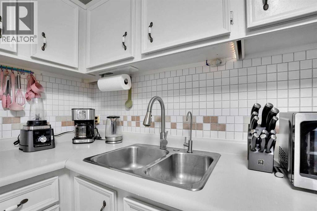 141 Cedar Springs Gardens Sw, Calgary, Alberta  T2W 5J9 - Photo 19 - A2289426