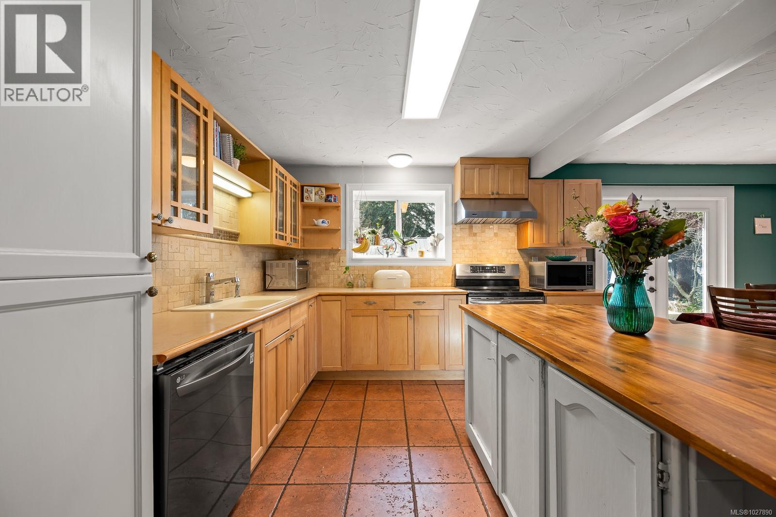 4664 Gail Cres, Courtenay, British Columbia  V9N 5Y4 - Photo 25 - 1027890