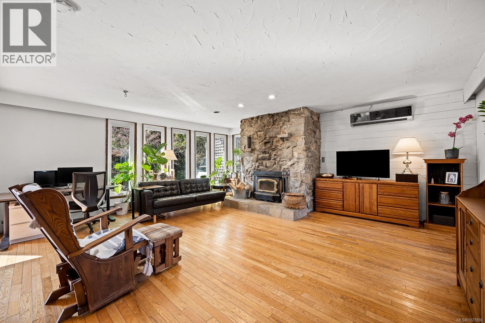 4664 Gail Cres, Courtenay, British Columbia  V9N 5Y4 - Photo 9 - 1027890