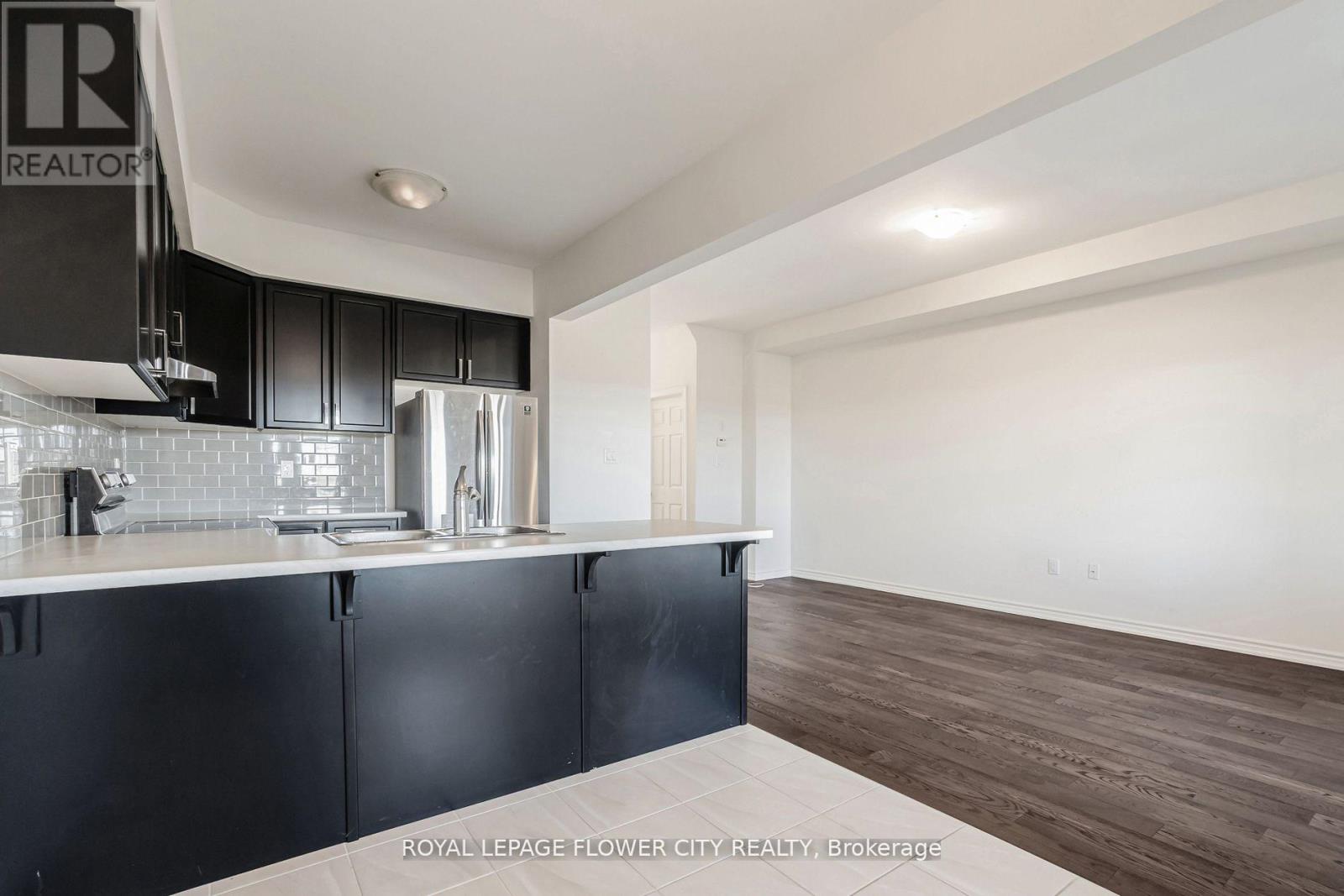 152 Flagg Avenue, Brant (Paris), Ontario  N3L 0K5 - Photo 10 - X12856002