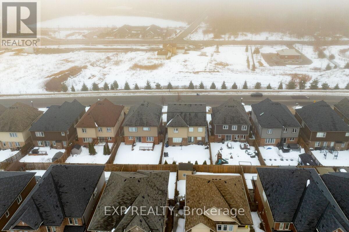 222 Blair Creek Drive, Kitchener, Ontario  N2P 0G2 - Photo 45 - X12856026