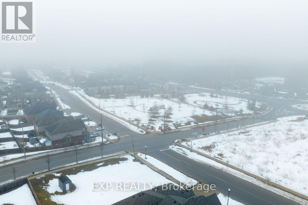 222 Blair Creek Drive, Kitchener, Ontario  N2P 0G2 - Photo 48 - X12856026