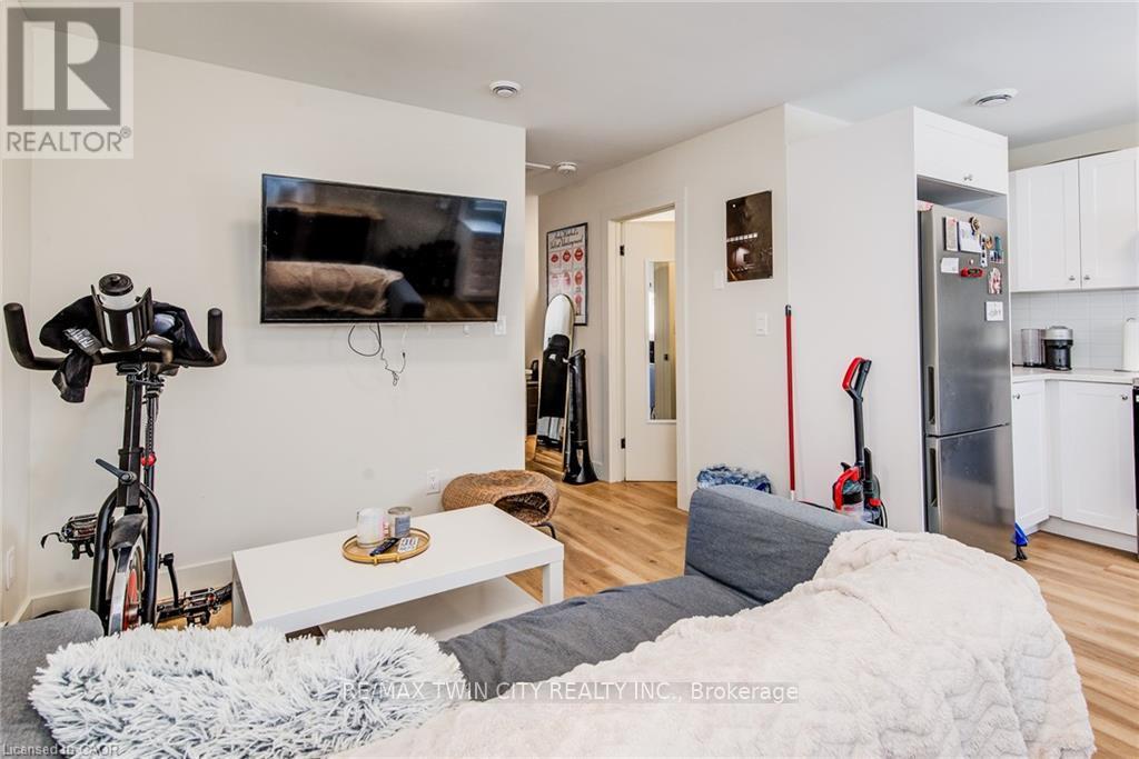 10 Weaver Rear Unit Street N, Cambridge, Ontario  N3C 1V8 - Photo 14 - X12856054