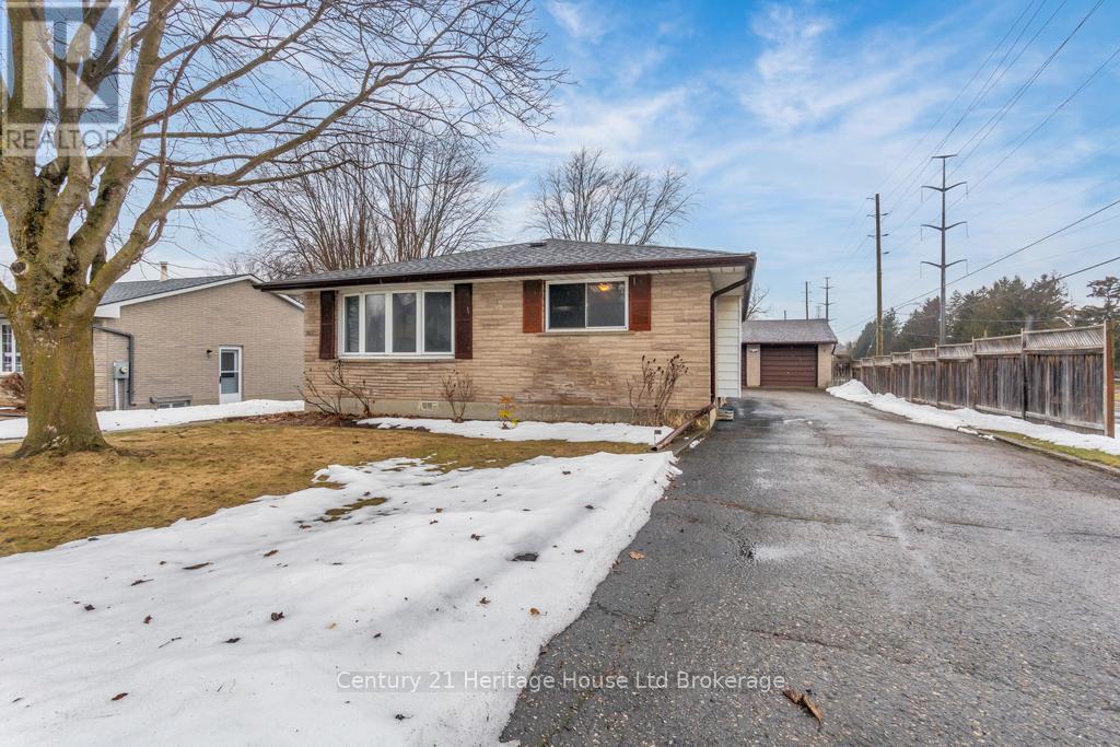 368 Odlum Drive, Woodstock, Ontario  N4S 3S2 - Photo 3 - X12856294