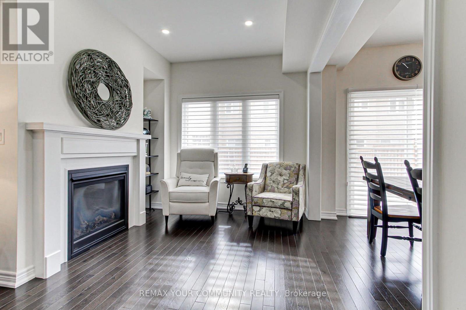 47 Blackwell Crescent, Bradford West Gwillimbury, Ontario  L3Z 4L3 - Photo 8 - N12848582