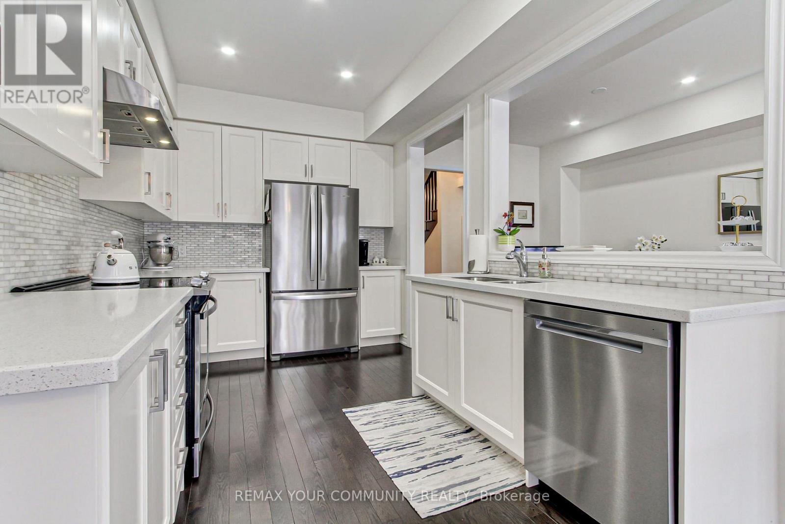 47 Blackwell Crescent, Bradford West Gwillimbury, Ontario  L3Z 4L3 - Photo 13 - N12848582