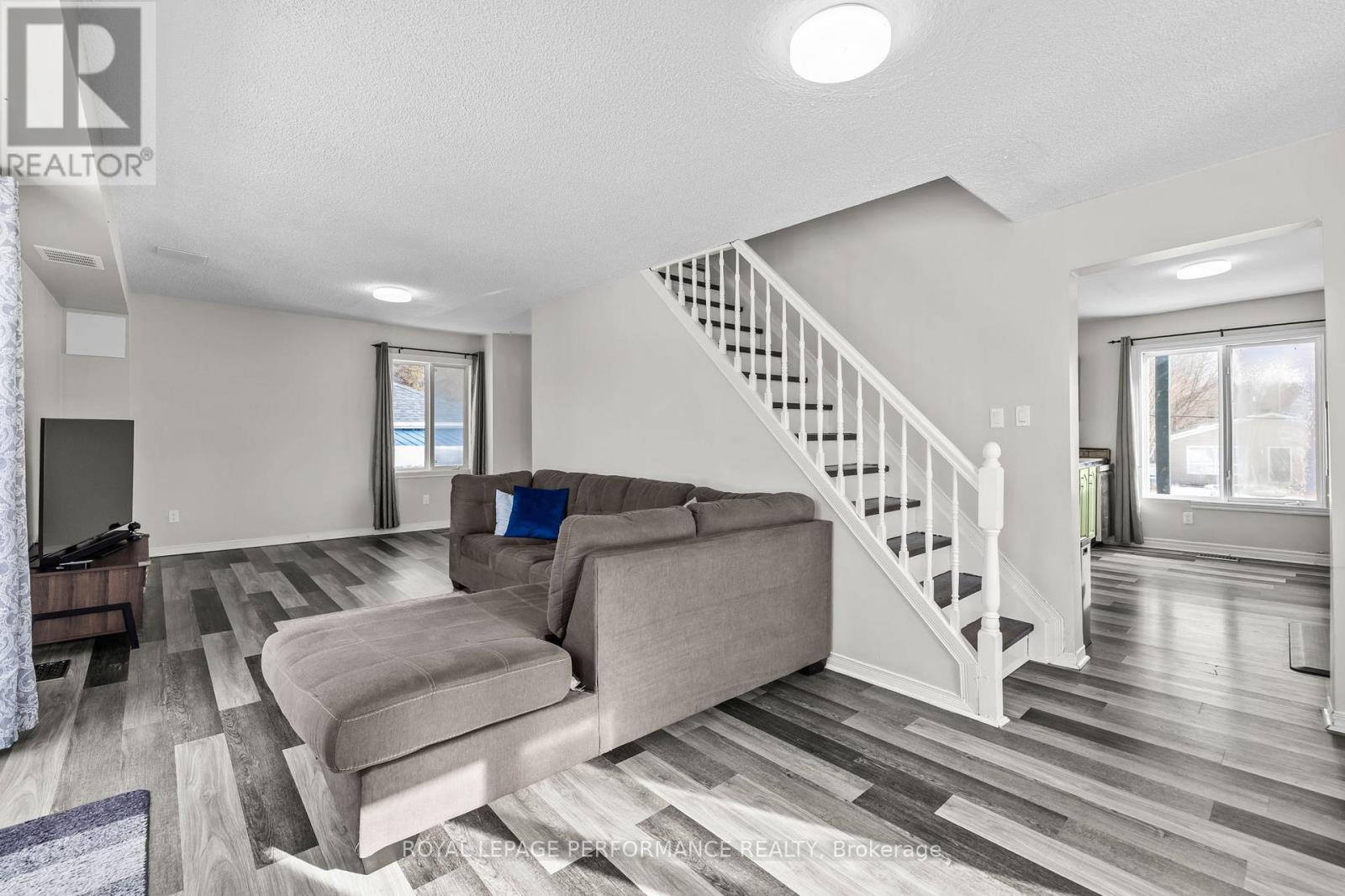 861 Louis Ernest Road, The Nation, Ontario  K0A 1M0 - Photo 20 - X12854824