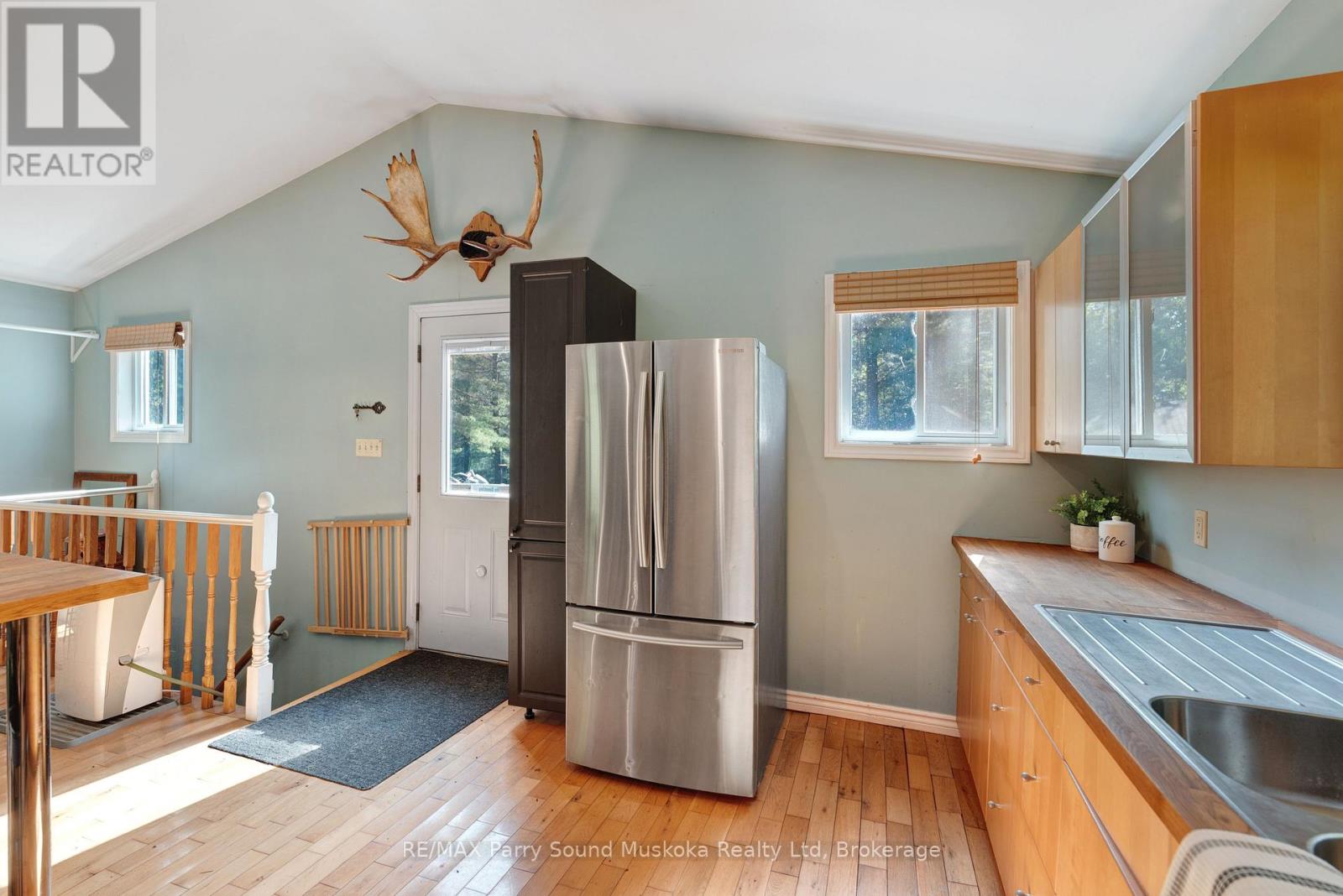 71a Kawigamog Lake Road, Parry Sound Remote Area (Blair), Ontario  P0H 1S0 - Photo 13 - X12856248