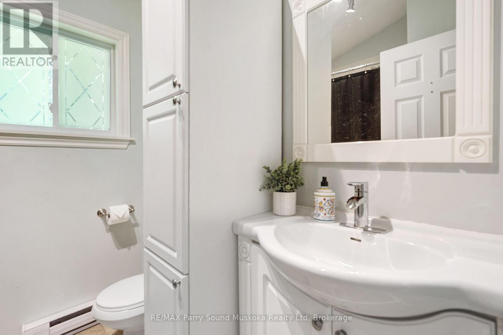 71a Kawigamog Lake Road, Parry Sound Remote Area (Blair), Ontario  P0H 1S0 - Photo 17 - X12856248