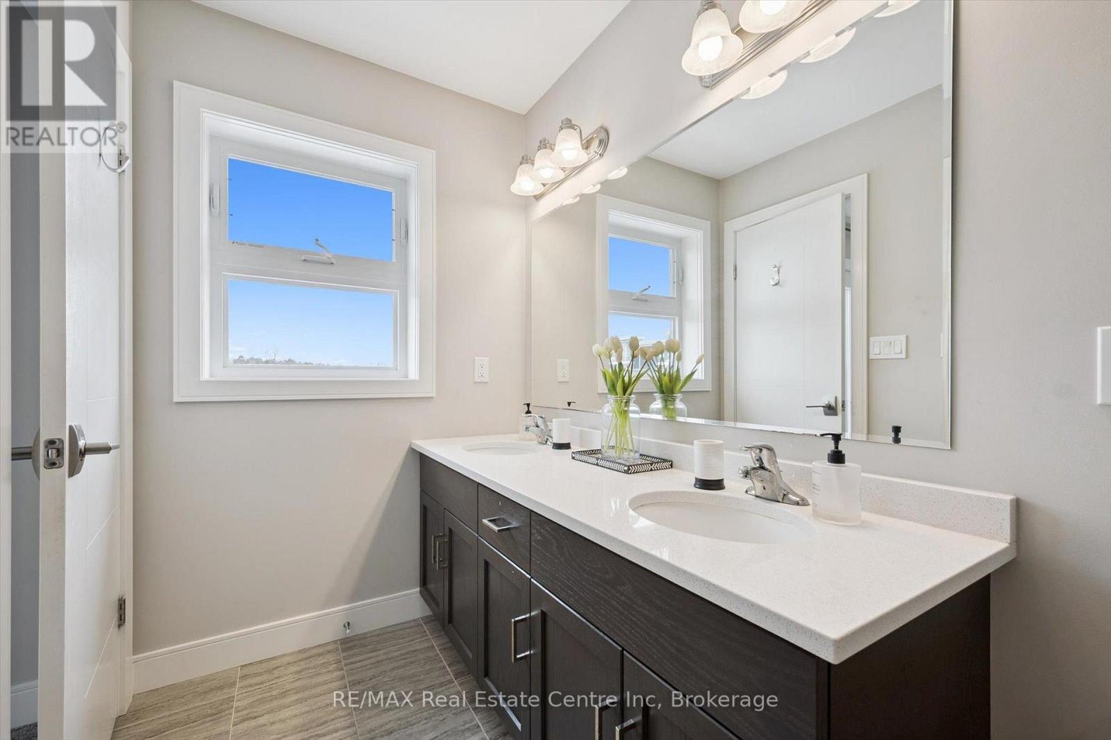 71 - 60 Arkell Road, Guelph, Ontario  N1L 0N8 - Photo 16 - X12856338