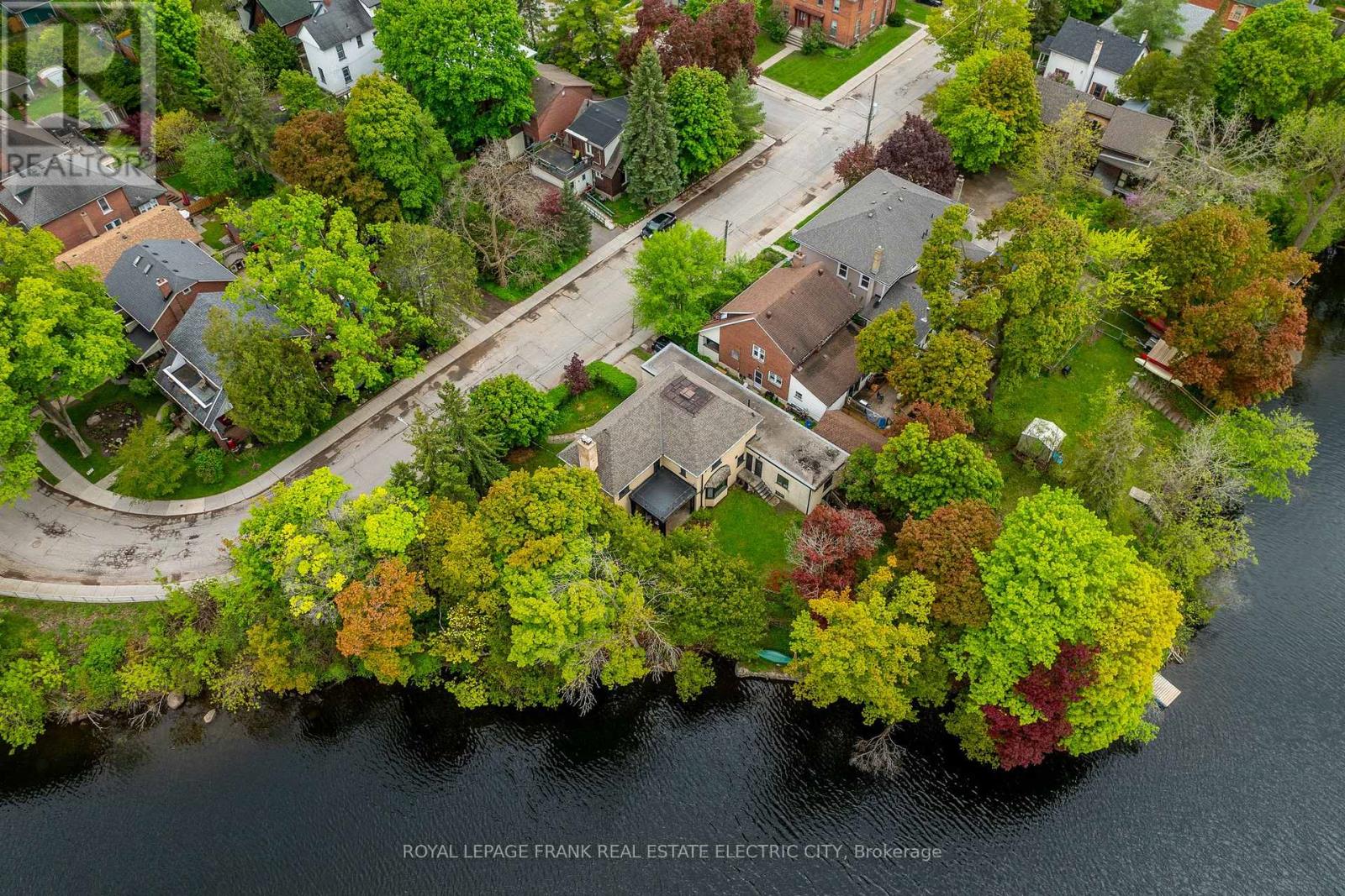 82 Dublin Street, Peterborough, Ontario  K9H 3A9 - Photo 34 - X12856208