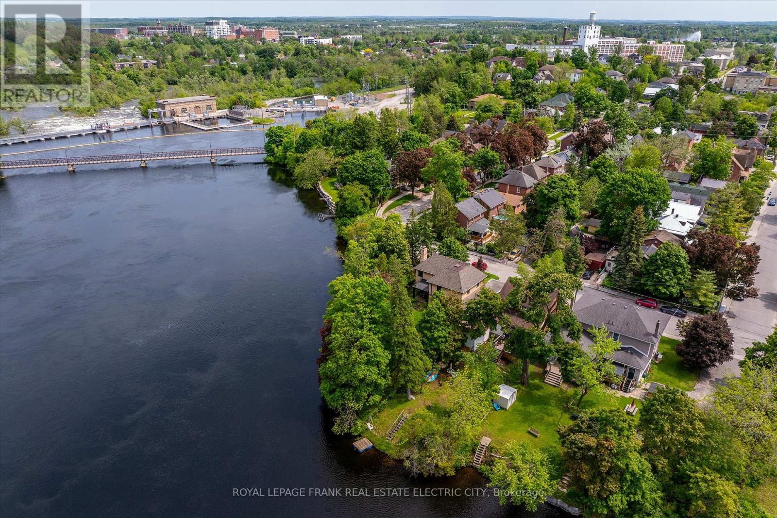 82 Dublin Street, Peterborough, Ontario  K9H 3A9 - Photo 45 - X12856208