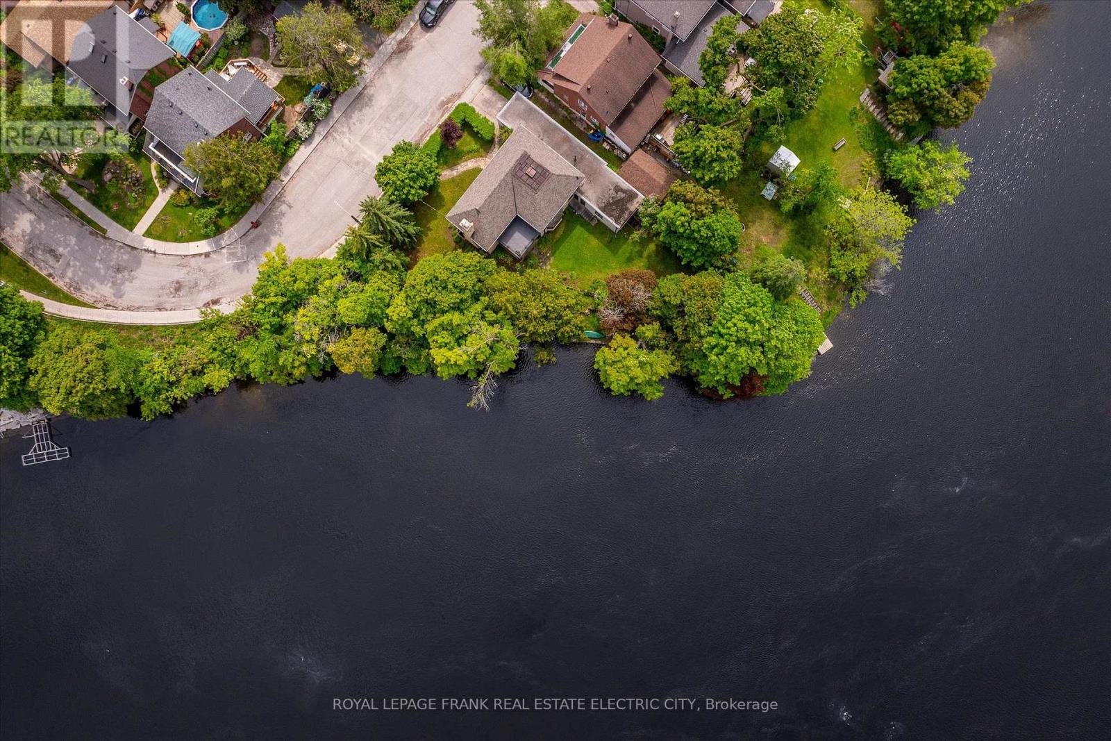 82 Dublin Street, Peterborough, Ontario  K9H 3A9 - Photo 46 - X12856208