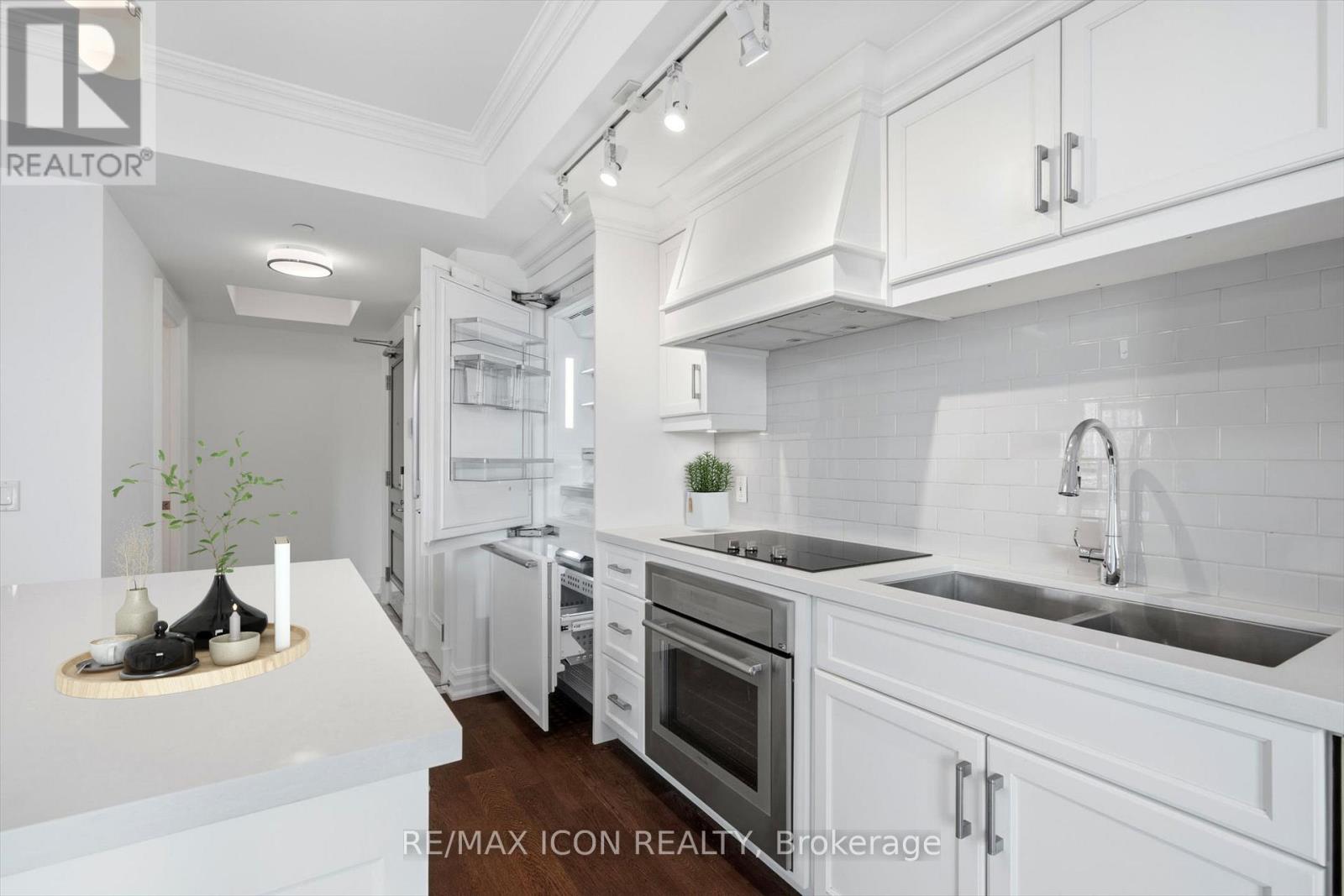 602 - 2060 Lakeshore Road, Burlington, Ontario  L7R 0G2 - Photo 11 - W12856272