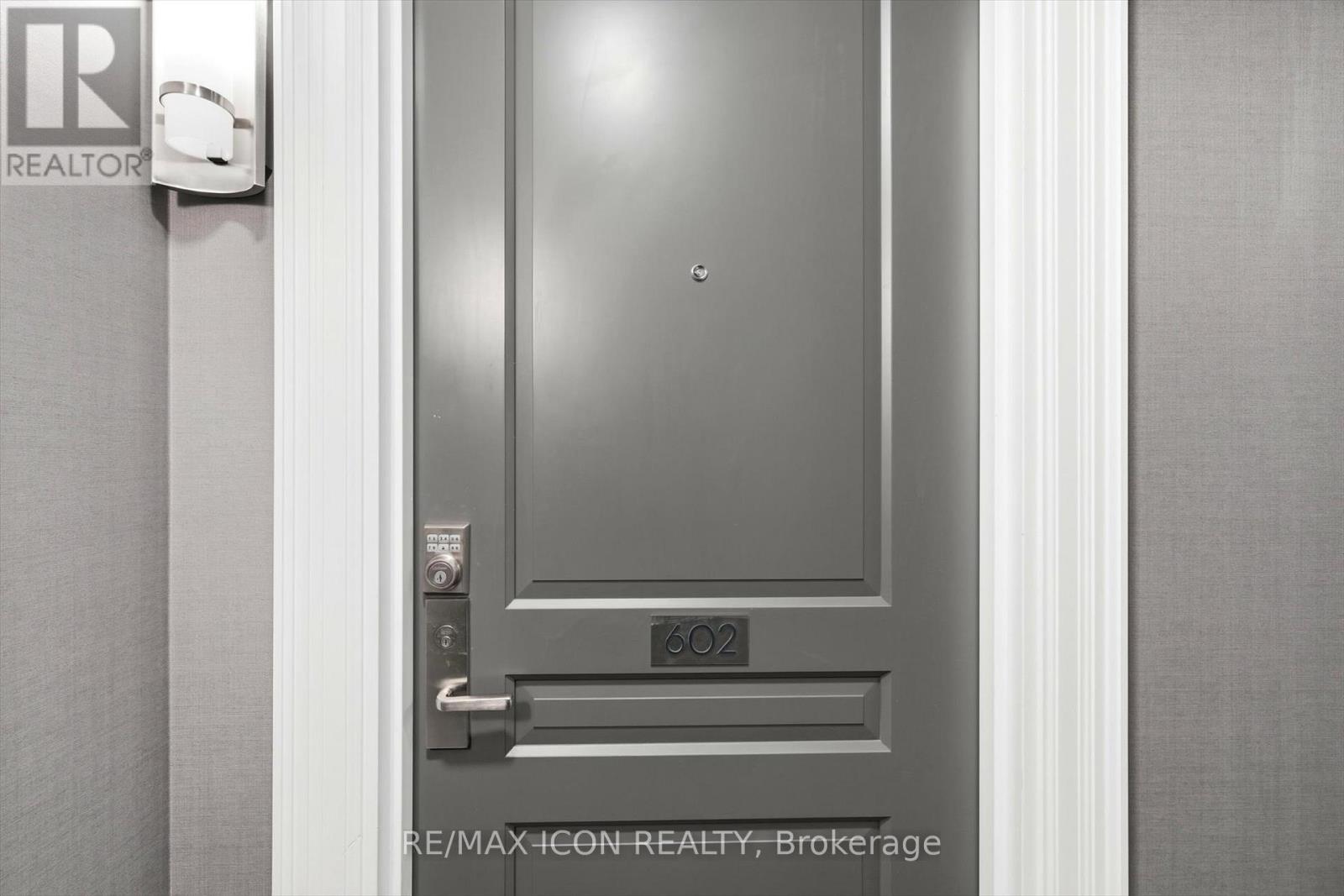 602 - 2060 Lakeshore Road, Burlington, Ontario  L7R 0G2 - Photo 6 - W12856272