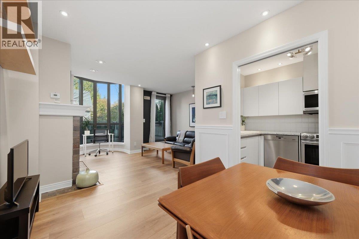 202 2483 Yew Street, Vancouver, British Columbia  V6K 3H3 - Photo 2 - R3097037